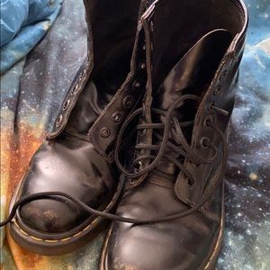 Dr martens classic black combat boots size 7